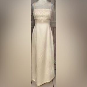 Donna Morgan Size 14 Cream Polyester Dress